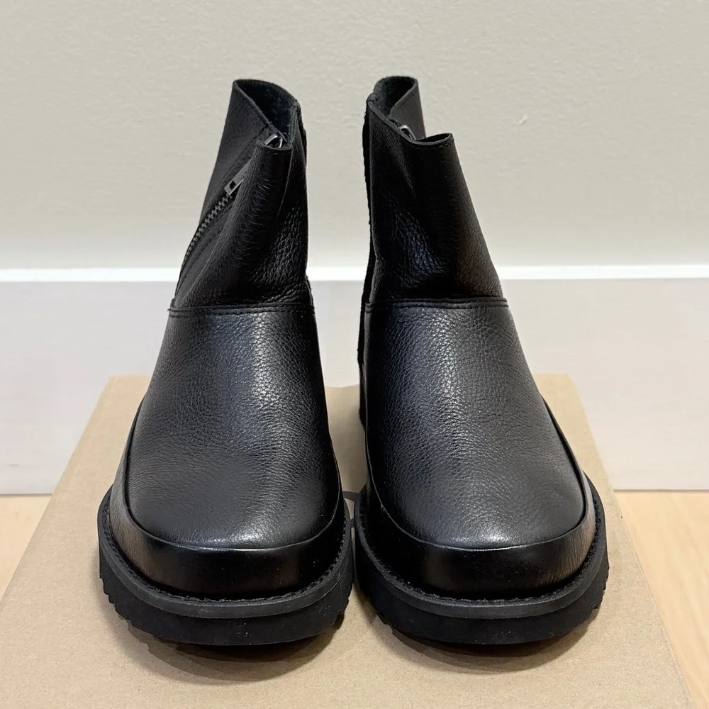 NWB UGG Australia Women’s Deconstructed Mini Leather Zip Boot - Picture 5 of 9